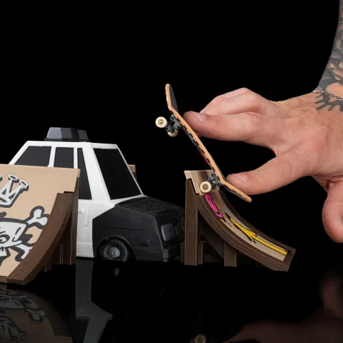 Finger Skate/Skating Park - 3D Printed Police Car Ramp